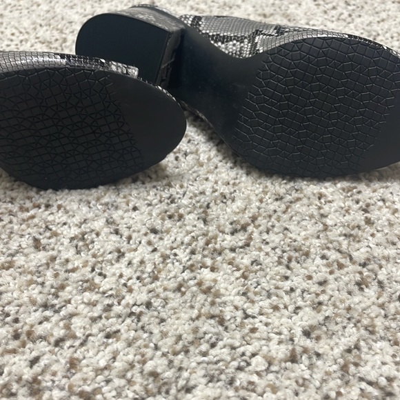 3/$15 BP. TONI NATURAL SNAKE FAUX
LEATHER MULES - Picture 7 of 7